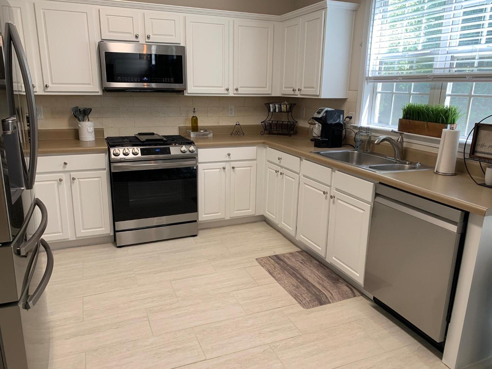 Enjoy This Amazing Home With Porch & Grill Near Dt Woodstock Pokój zdjęcie